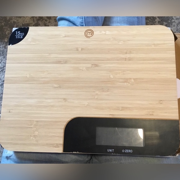 Bamboo Cutting Board with Integrated Scale 2in1 EcoFriendly MasterChef TV Series - Picture 3 of 3